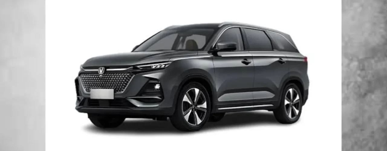Oshan X7 premium SUV with modern exterior design, spacious interior, and advanced driving features